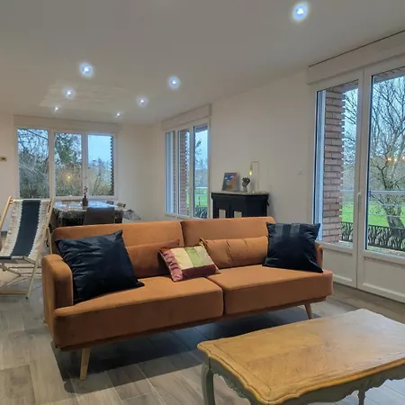 Holiday home Les Champs Dessus